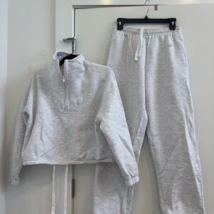 437 Sweatpants and Pullover Set